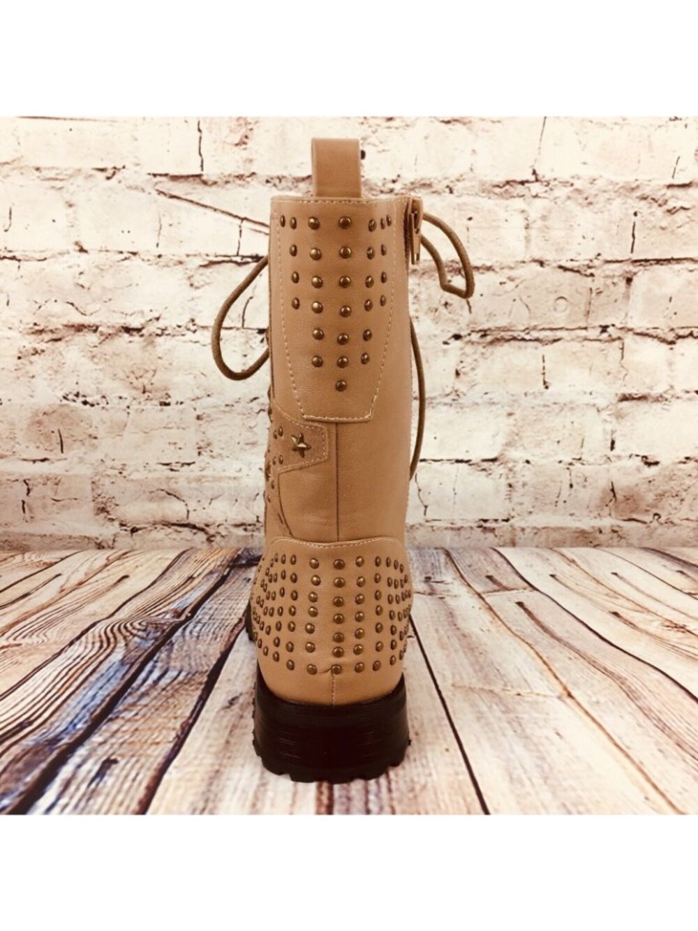 Gia Mia Boot Size 10 Womens Combat Star Studs Tan Natural - Picture 6 of 7